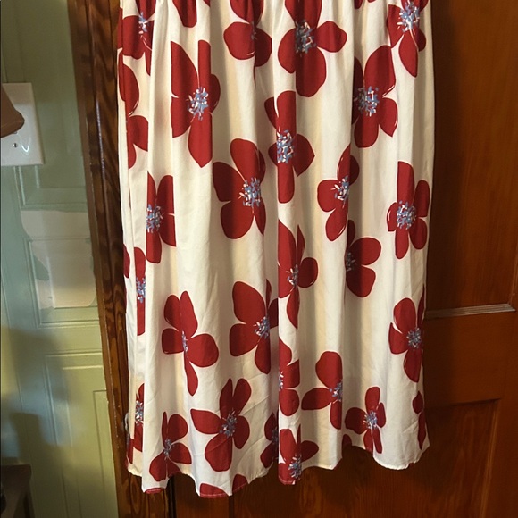 Floral Puff Shirt Sleeve Midi Dress - Picture 3 of 6